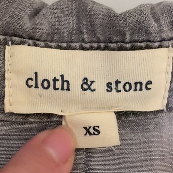 Cloth & Stone Anthropologie Button Down Shirt Chambray Denim Boyfriend Split Hem - Picture 12 of 15